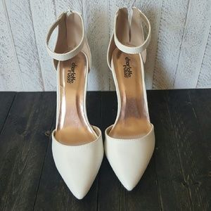 *FINAL REDUCTION*Charlotte Russe Pointy Toe Heels