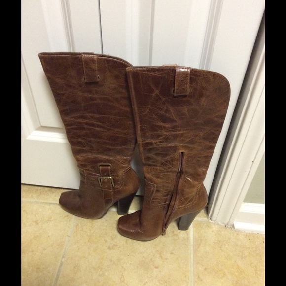 Jessica Simpson boots