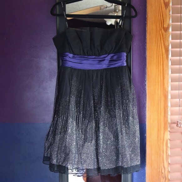 ✨ City Triangles Glitzy Formal Dress ✨