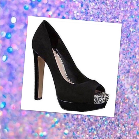 Vince Camuto Pumps