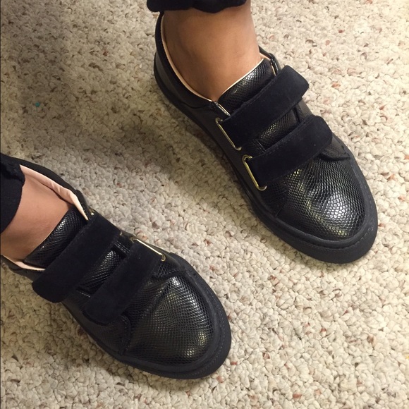 Black two strap sneakers - Picture 1 of 2