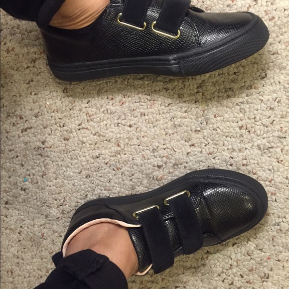 Black two strap sneakers - Picture 2 of 2