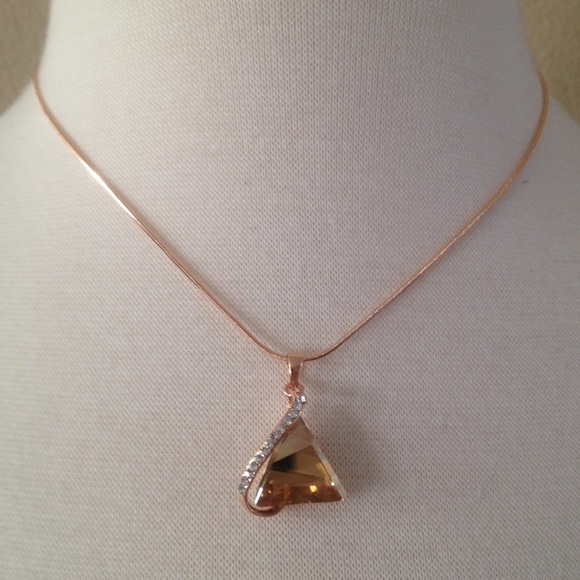 🎉SALE!🎉 NWT The Rose Gold Necklace - Picture 2 of 4