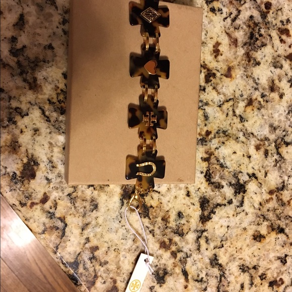 Authentic Tory Burch Link Bracelet.