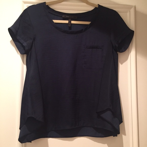 BCBG navy t-shirt