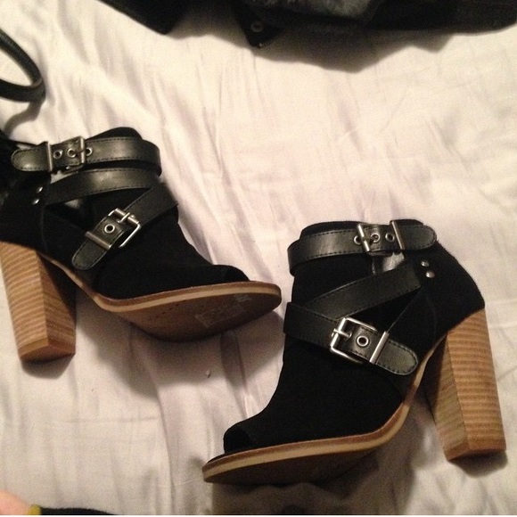 Chunky heel booties