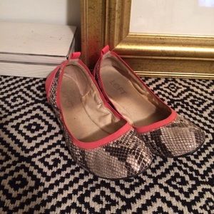 Snakeskin & Coral Flats 🌺