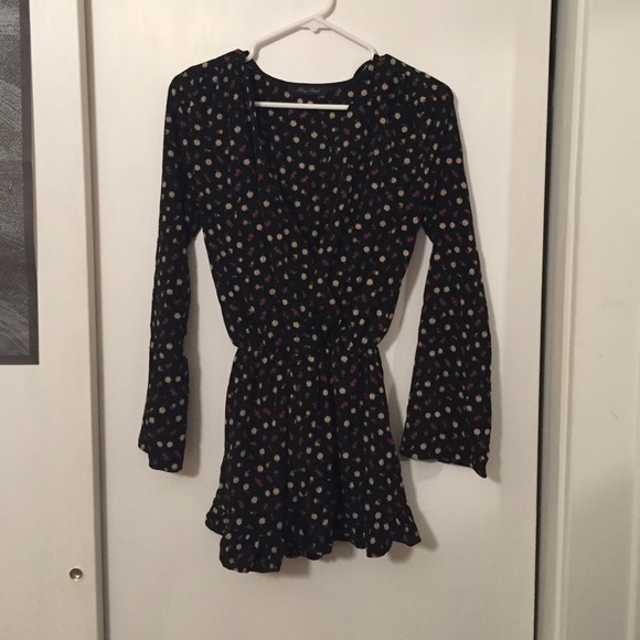 Honey Punch bell sleeve floral romper