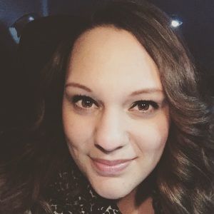 Meet your Posher, Natia