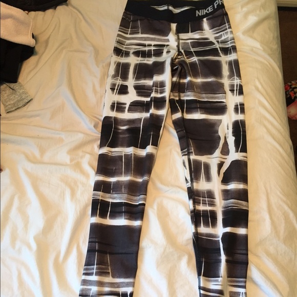 Nike leggings