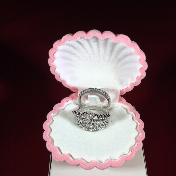 🆕 Crown Rings - Picture 2 of 4