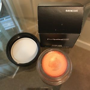 MAC Rubenesque Paint Pot