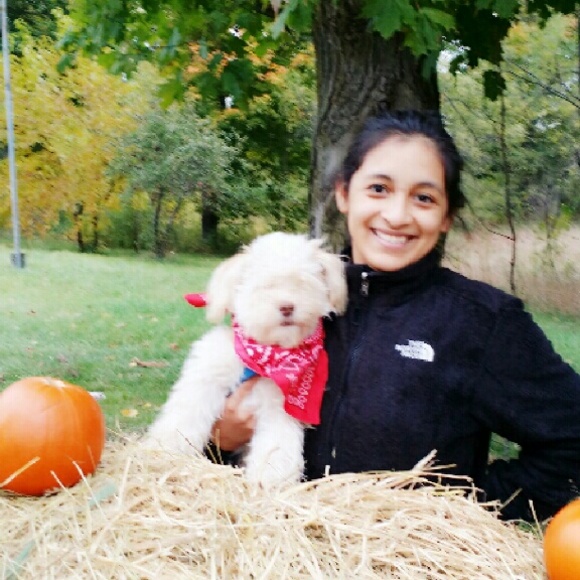 Meet your Posher - Picture 3 of 4