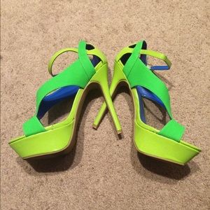 Green heel sandals 8.5