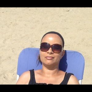 Meet your Posher, Sheila