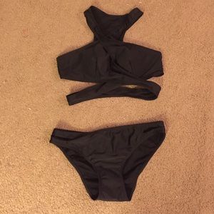 Black bikini