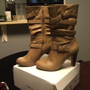 Light Taupe Style & Co. Boots size 7