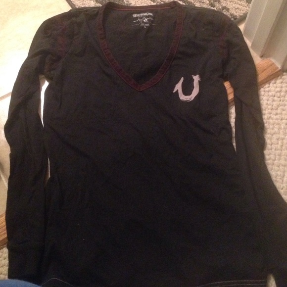 True religion long sleeve vneck