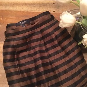 Pleated Skirt with Pockets.