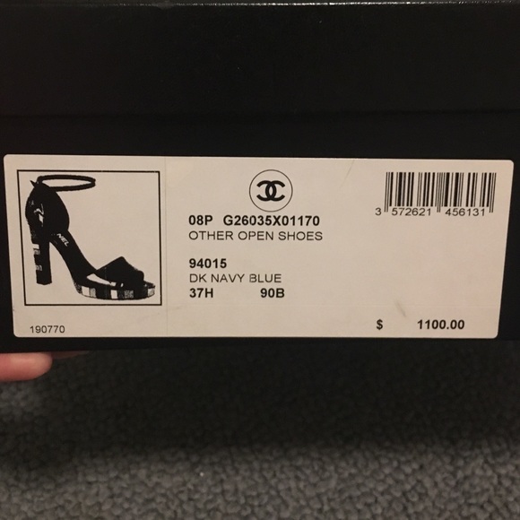 New authentic Chanel navy shoes spring sz.7.5 - Picture 2 of 4