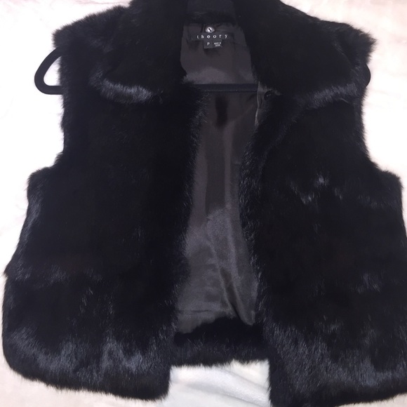 Theory P real fur vest!