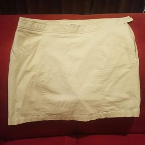 Dockers khaki skort, size 14