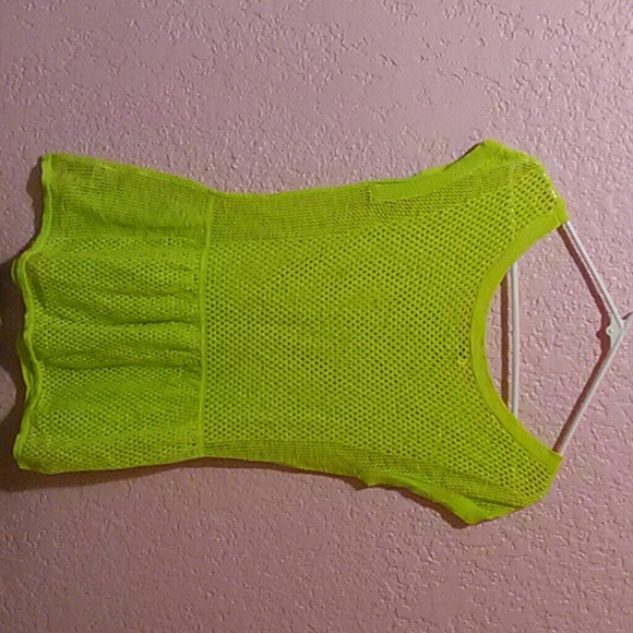 Top - Picture 2 of 3