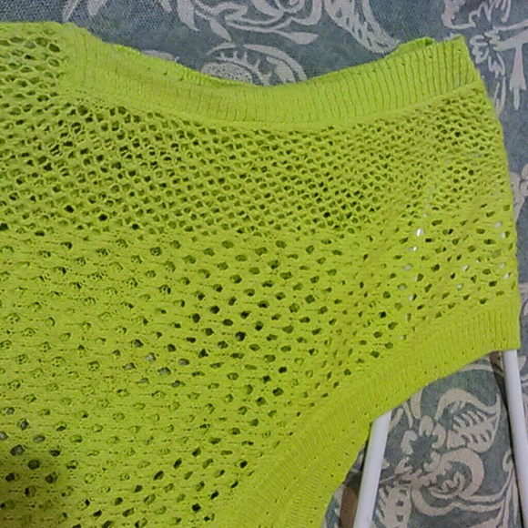 Top - Picture 3 of 3