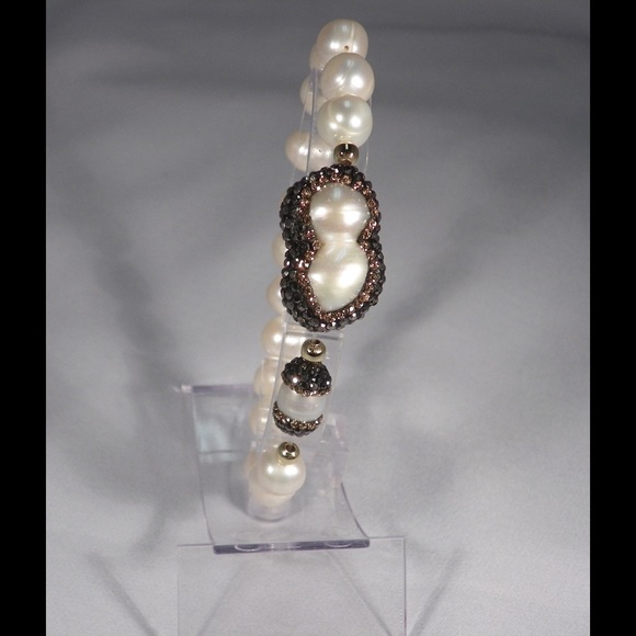 Fresh Water paved Pearl Stretch Bracelet - Picture 4 of 4