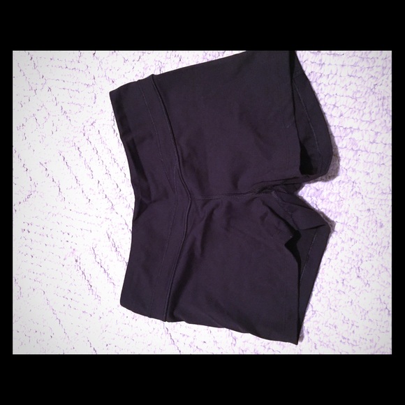 Victoria's Secret Pants - Victoria's Secret work out shorts