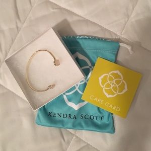 Kendra Scott bracelet