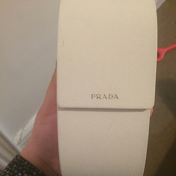 Prada Oversized 'Baroque' Round Sunglasses - Picture 4 of 4