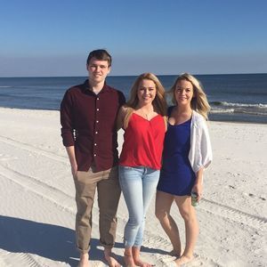 Meet your Posher, Ellie