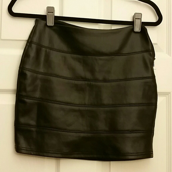Forever mini pleather skirt
