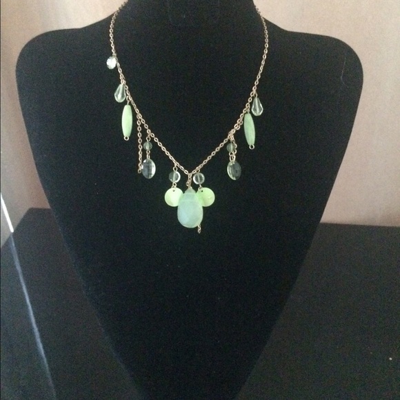 Chic necklace & free earrings
