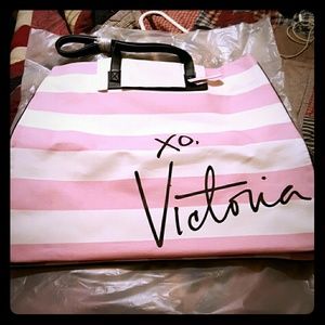 Beautiful Victoria Secret Bag (NWTS)