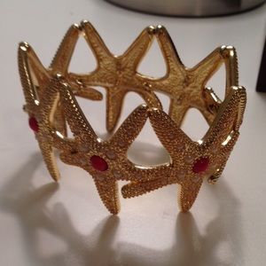 Lilly Pulitzer Jewelry - Lilly Pulitzer Gold Starfish Bracelet Lilly Pulitzer Jewelry - Lilly Pulitzer Gold Starfish Bracelet