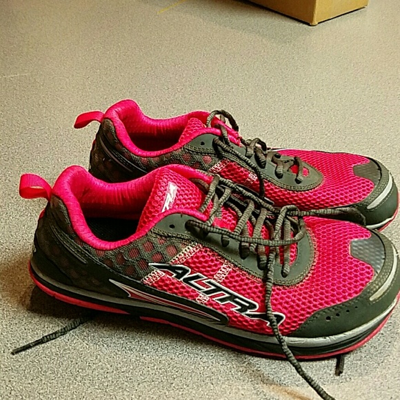 Altra running shoes A22332