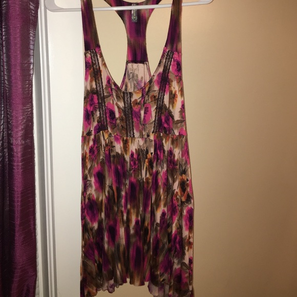 Free People small top **priced to sell!