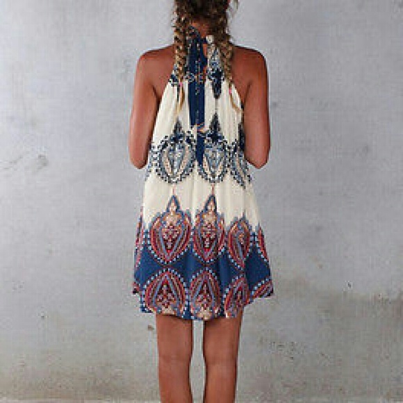 Stunning Summer Dress. - Picture 3 of 4