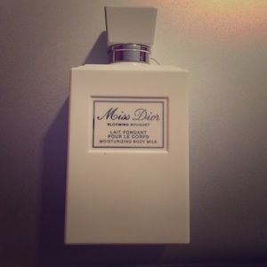 Miss Dior Blooming bouquet Moisturizing Body Milk