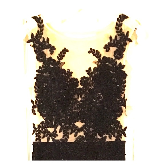 Black lace prom dress