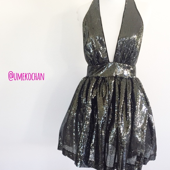 bebe Dresses & Skirts - ⭐️CCO!⭐️Glam BEBE Dress!