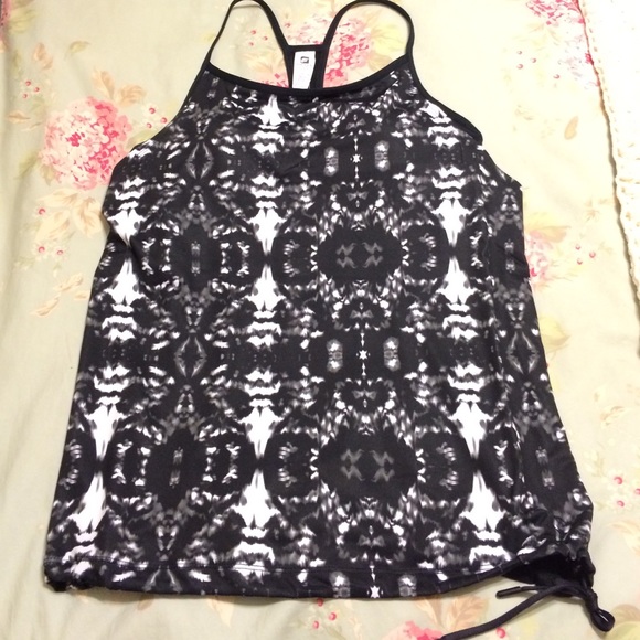 Fabletics tank top - Picture 1 of 4