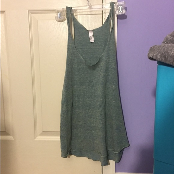 Basic AA tank size large