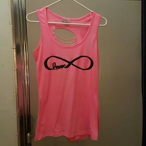 BLACK & PINK tank top!