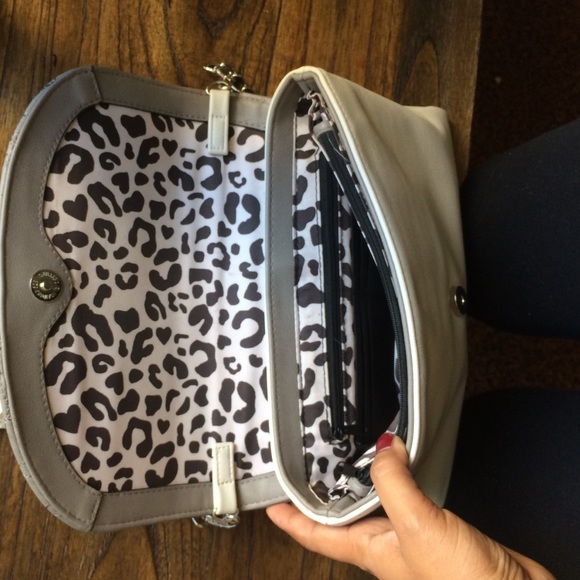 Purse - Picture 3 of 3