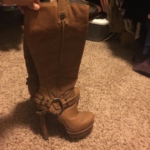 Jessica Simpson boots