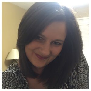 Meet your Posher, Alicia