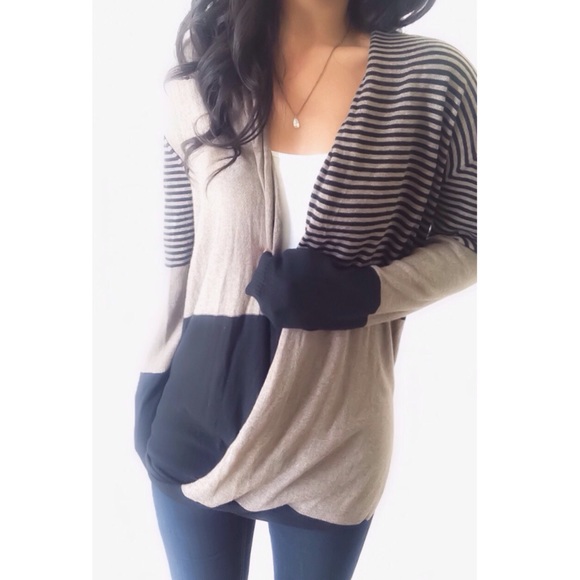 Max Studio Sweaters - Light Brown & Black Circular Style Cardigan